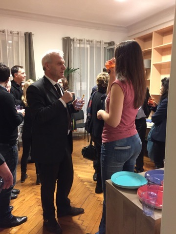 Moment convivial dans les locaux du cabinet